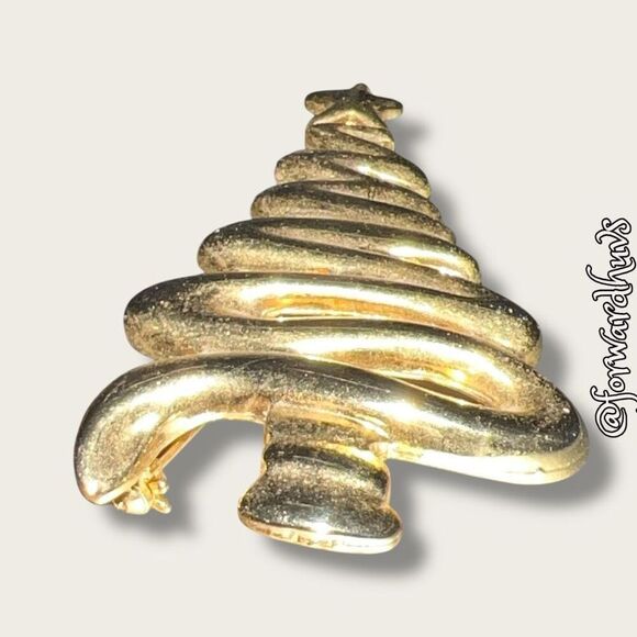 Holiday-Themed Gold-Tone Brooch – Elegant and Festive - Picture 4 of 7
